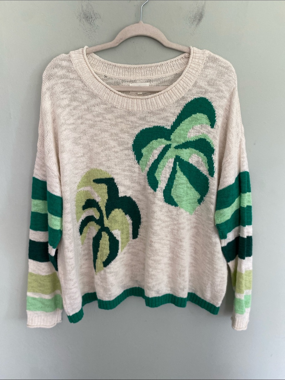 Lou & Grey Women’s Cream Sweater with Green Palm Design Size Large Oversized